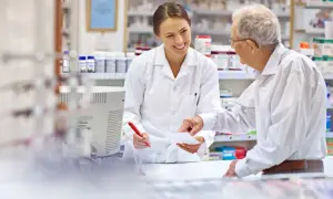 Recepta S dla seniora 65+: Kto może wypisać darmowe leki?
